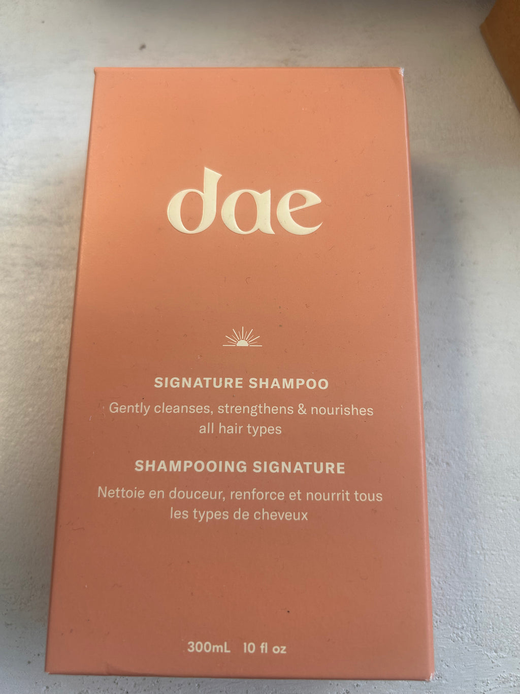 Dae Signature Shampoo – 10 fl oz (300 mL) – Nourishing Shampoo for All Hair Types
