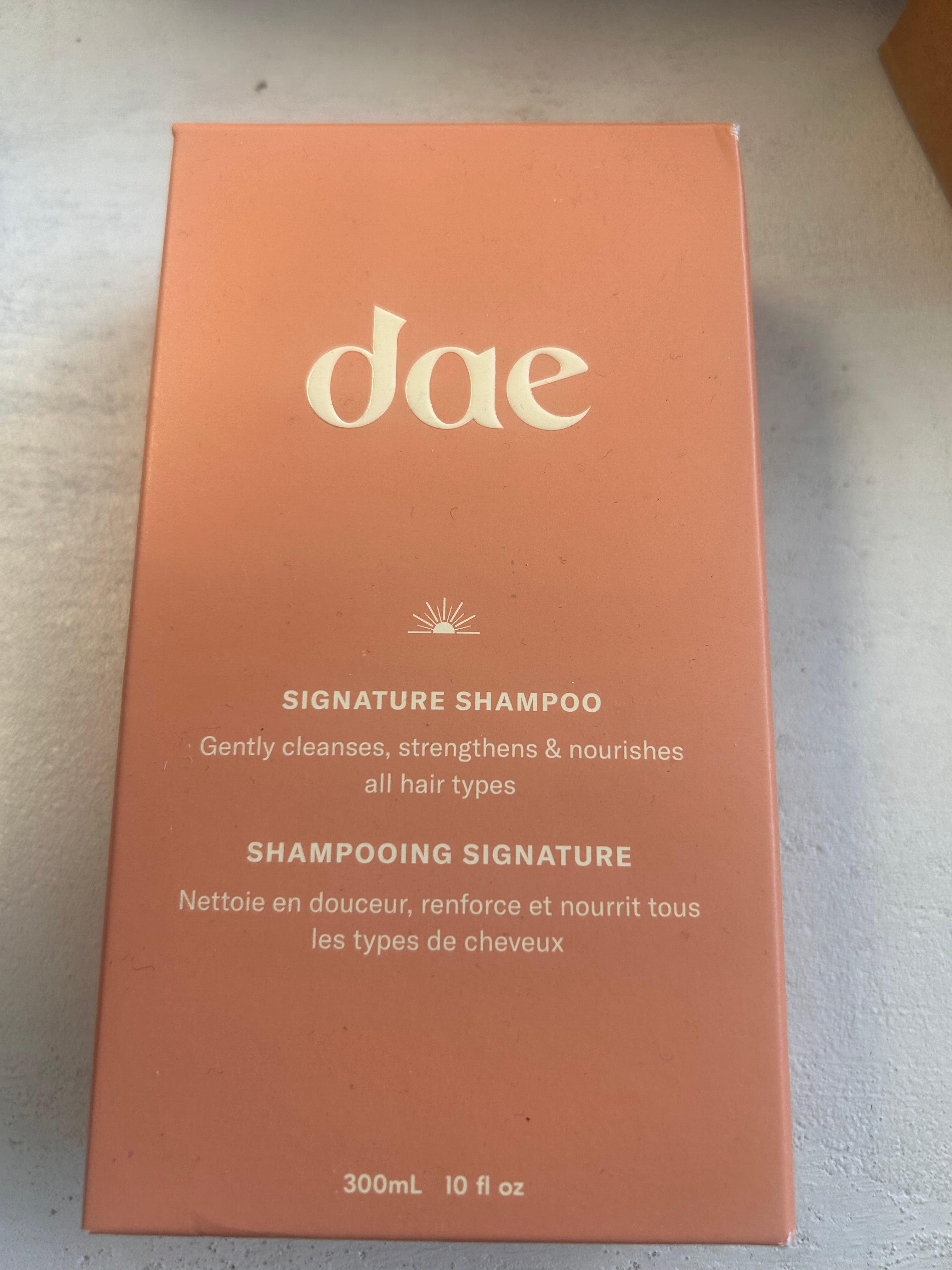Dae Signature Shampoo – 10 fl oz (300 mL) – Nourishing Shampoo for All Hair Types